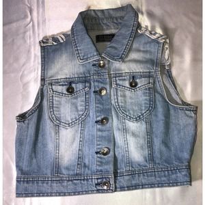 Ci Sono Denim Collection Vest Cropped With Pockets Embroidered On Back Size M